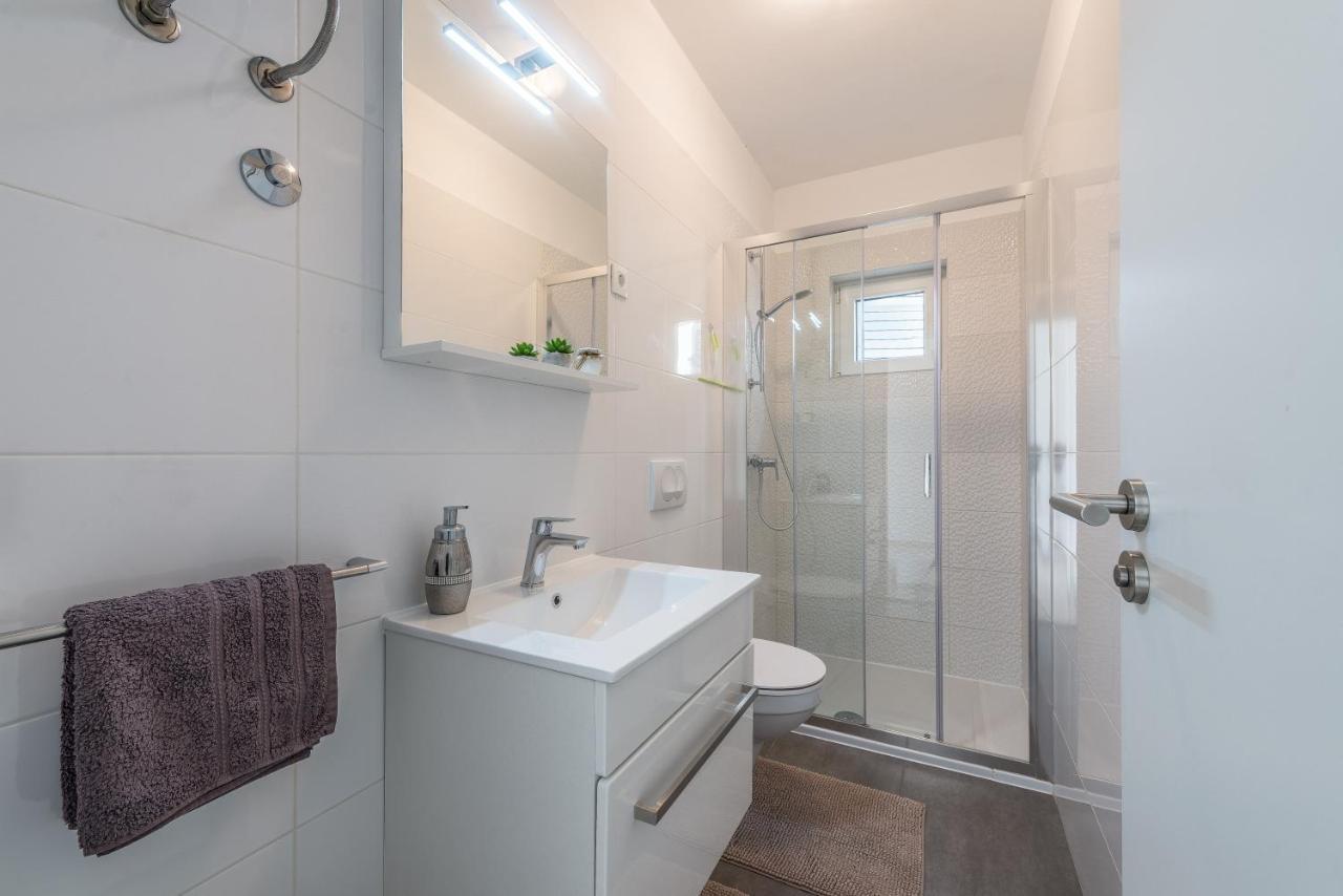 Holiday Home Bajlo Apartment With Three Bedrooms ซาดาร์ ภายนอก รูปภาพ